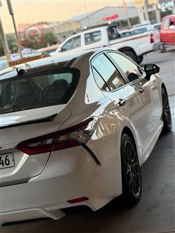 تۆیۆتا کامری